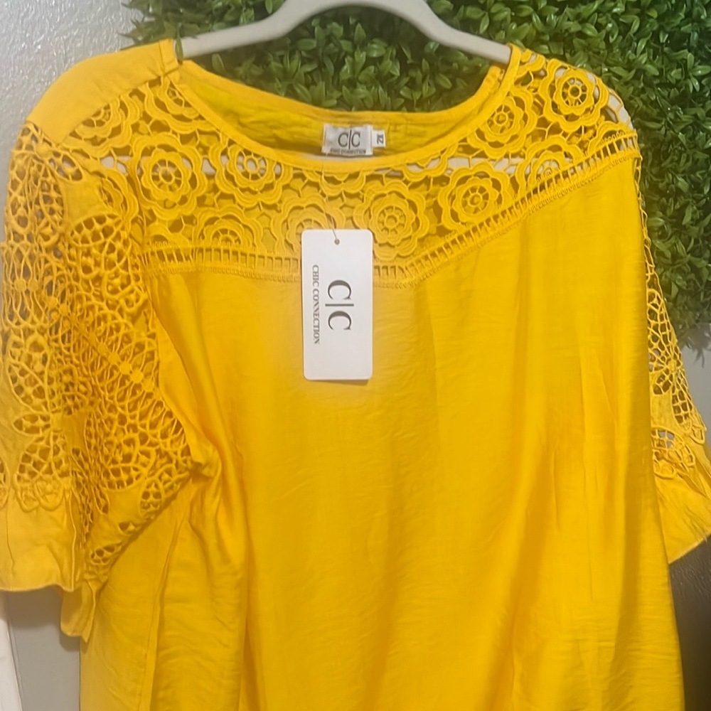 Beautiful yellow shirt